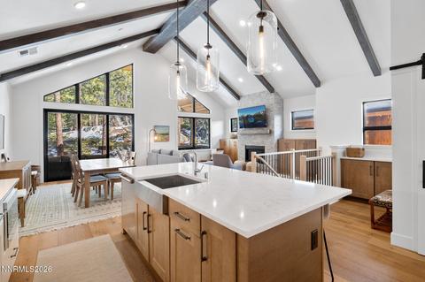 171 Sierra Colina Drive, Stateline