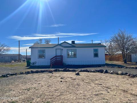 1414 Lahonton Drive, Silver Springs