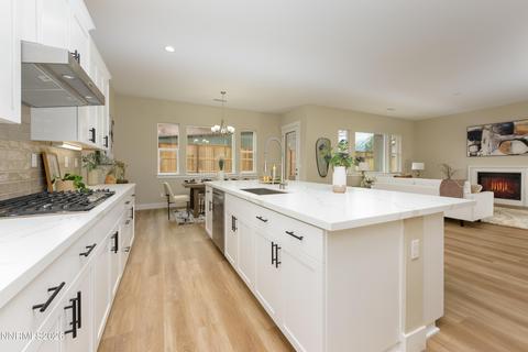 585 Sage Grouse Lp, Gardnerville