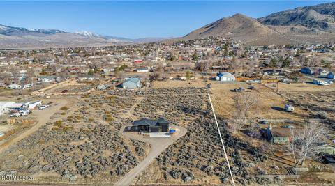 1356 Stephanie Way, Minden