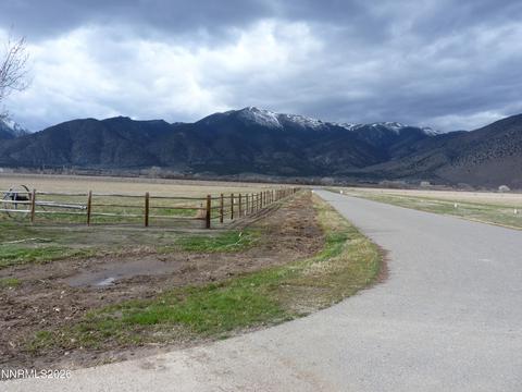 101 Oreana Peak Road, Smith Valley