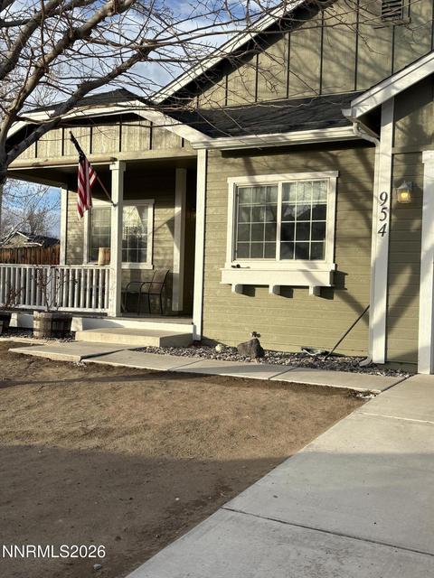 954 Iris Lane, Fernley
