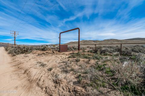 15700 Dry Valley Road, Reno