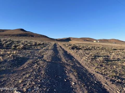 1725 Hwy 95a, Silver Springs