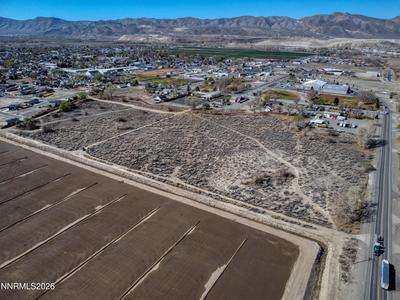 13 E HWY 95A