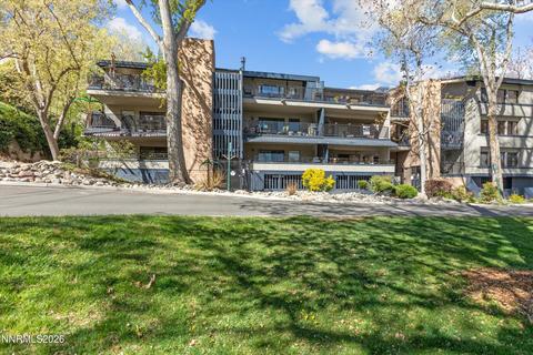 524 Island Avenue, Reno