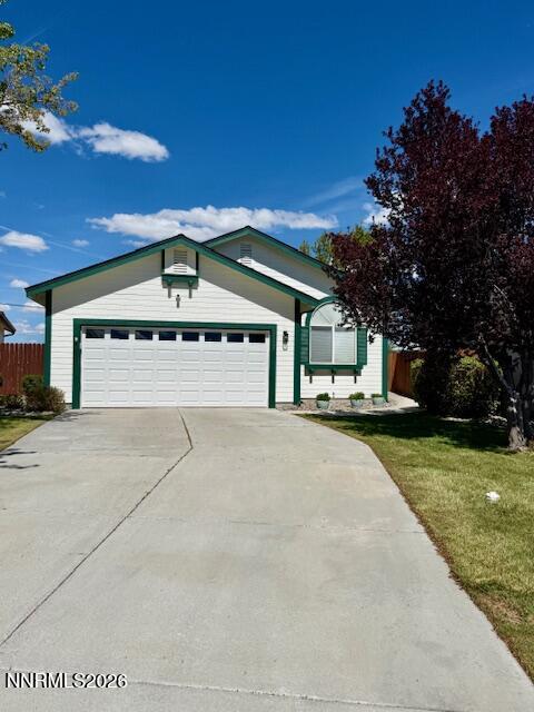 1147 White Oak Loop, Minden