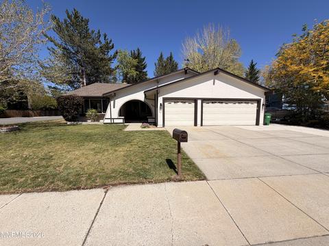 795 Twin Pines Court, Reno