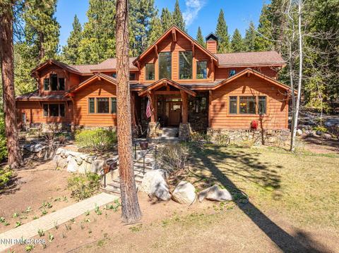 2147 The Back Road, Glenbrook