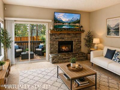 807 N Alder #21 Avenue