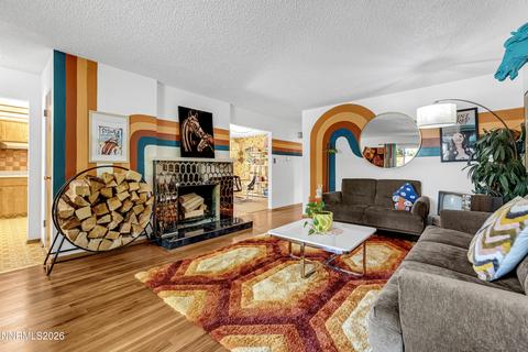 449 Games Drive, Reno