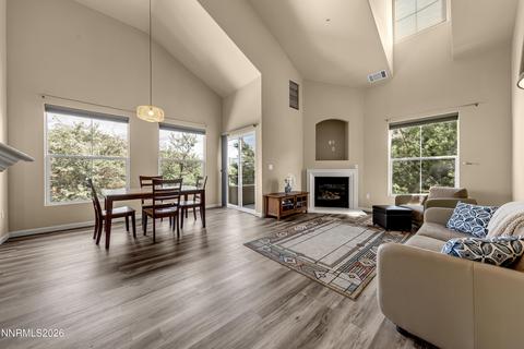 9050 Double R Boulevard #APT 825, Reno