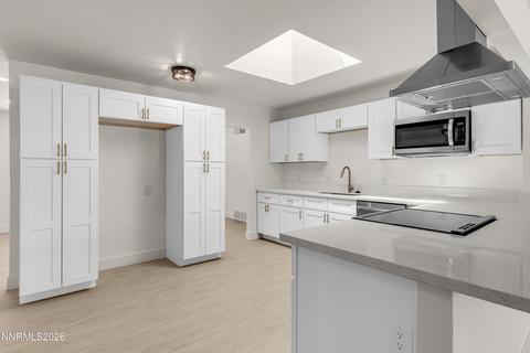 8 E O Street, Sparks