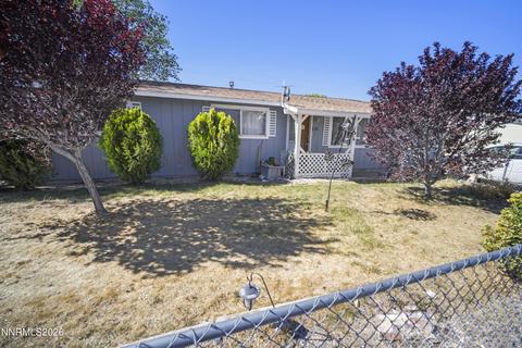 135 McCart Street, Fernley