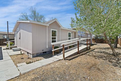 2825 Winnemucca Street, Silver Springs