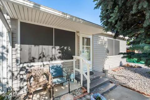 645 Stanford Way, Sparks