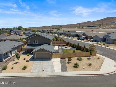 765 Garnet Way, Fernley
