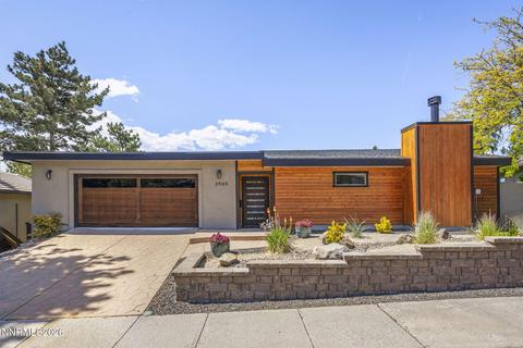 3965 Skyline Boulevard, Reno