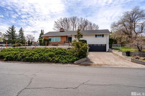 2315 Armstrong Lane, Reno