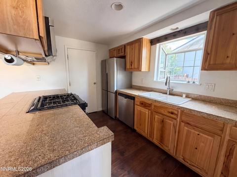 3325 Somerset Way, Carson City