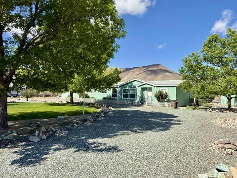 49 Rebecca Road, Yerington