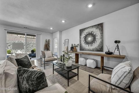8405 Fenhollow Drive, Verdi