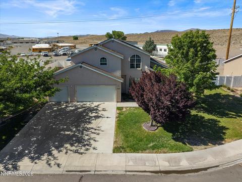 1358 White Bluffs Circle, Fernley