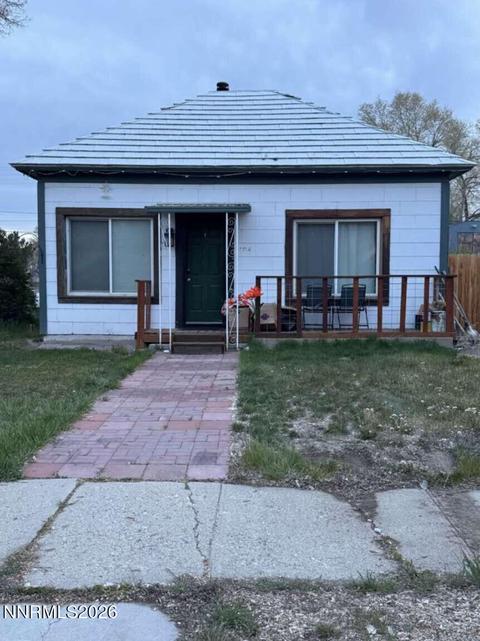 594 5th Street, Wells