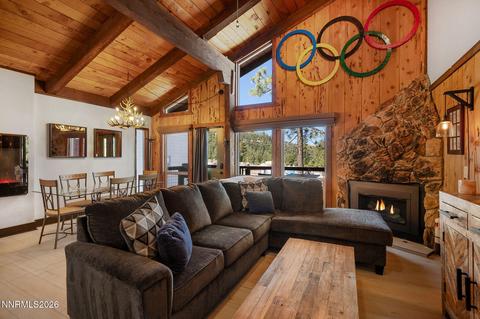315 Olympic Court # 6, Stateline