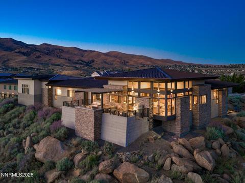8220 Standing Stone Circle, Reno