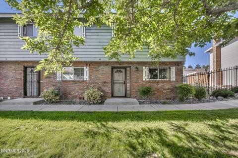 541 Smithridge Park, Reno