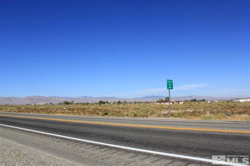 324 E HWY 95A