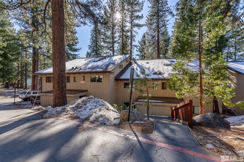 321 Ski Way #197