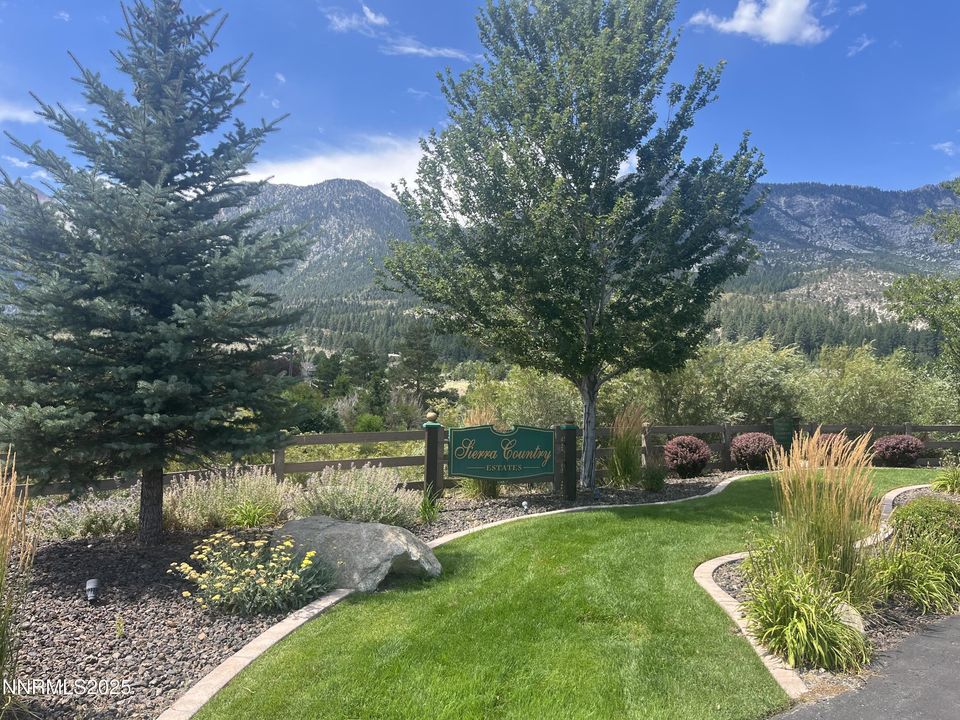 233 Sierra Country Circle
