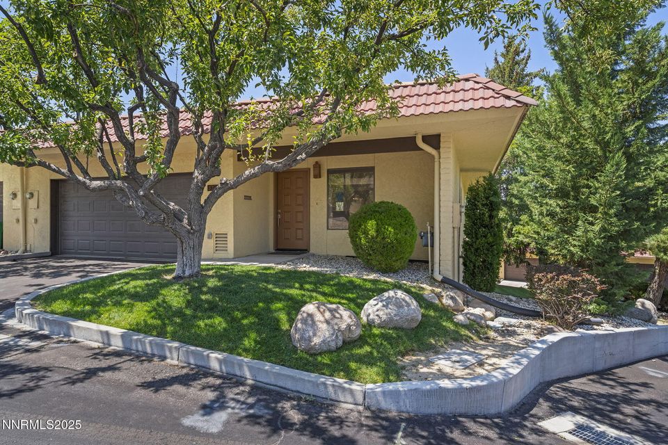 3349 Skyline Boulevard