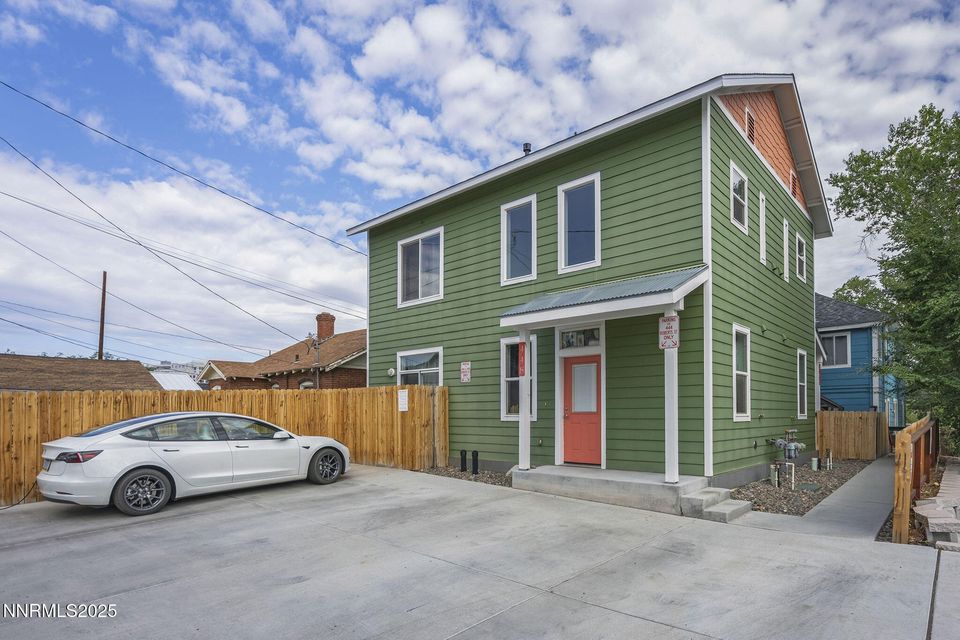 446 Roberts Street