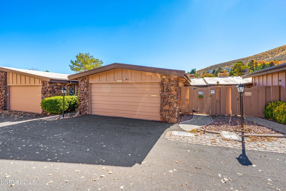 148 Lake Glen Drive