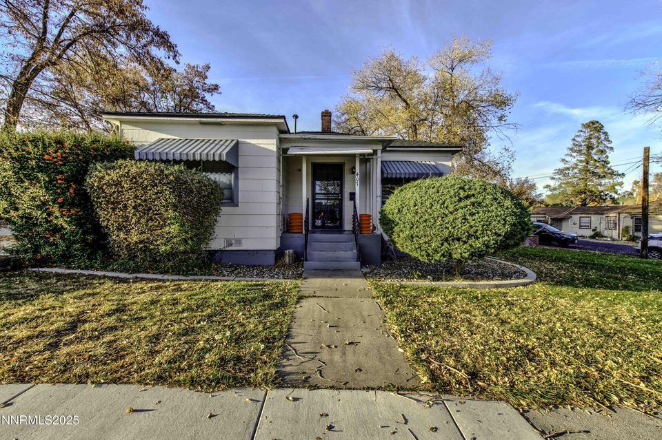 407 Imperial Boulevard