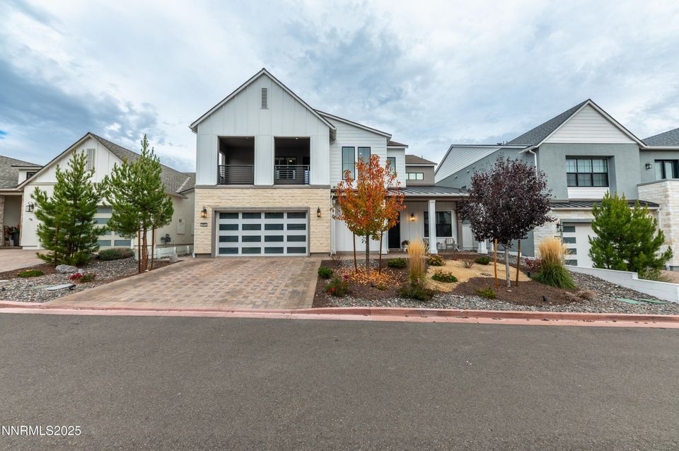 5453 Side Saddle Trail