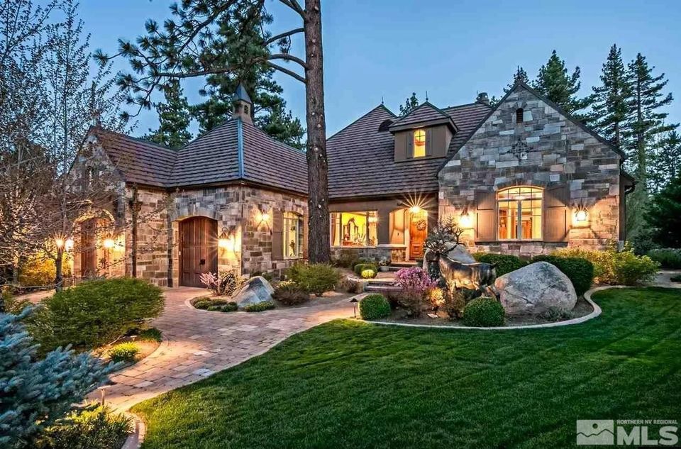 6574 Champetre Court