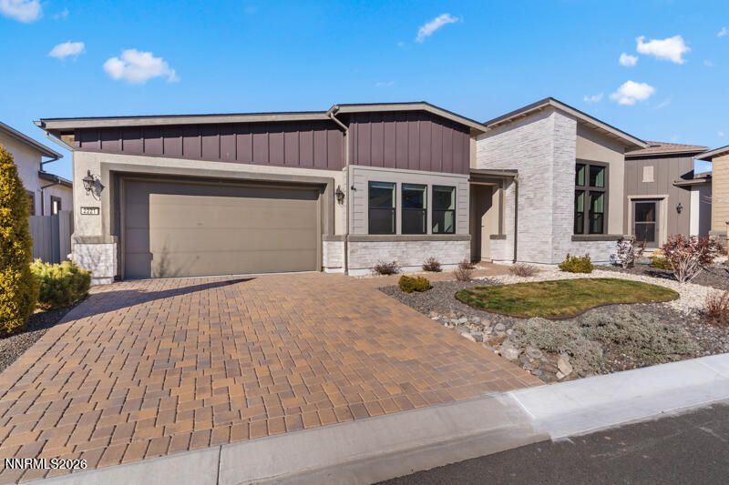 2221 Paint Horse Drive