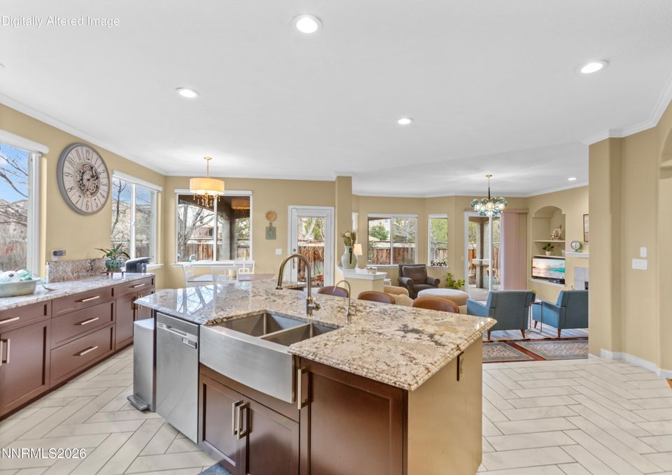 6894 Cinnamon Drive