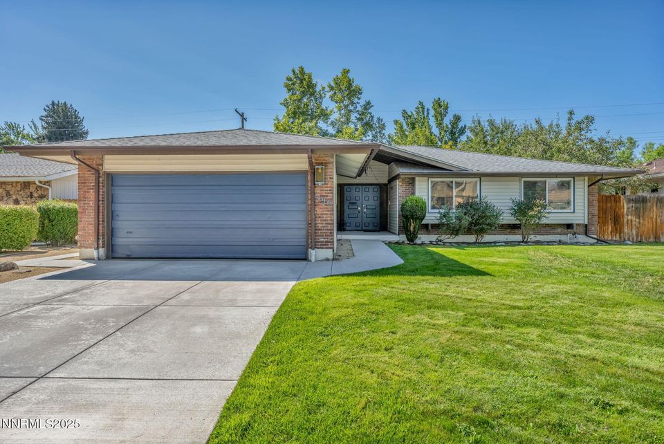 1490 Foster Drive