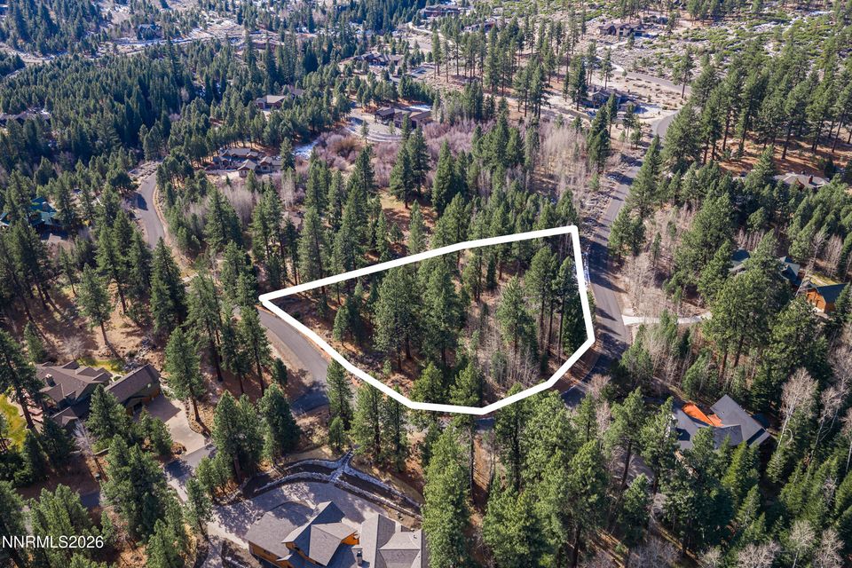 240 Forest Hill Way