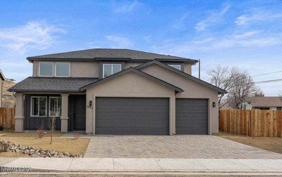 3592 Oakridge Drive