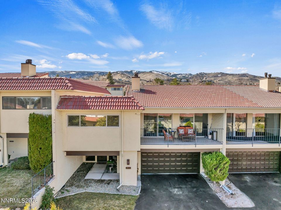 3445 Skyline Boulevard