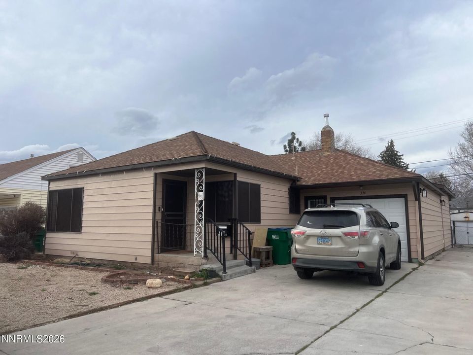 316 Prater Way