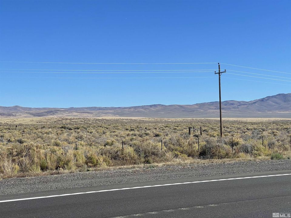 1186.87 acres Hwy 95 frontage