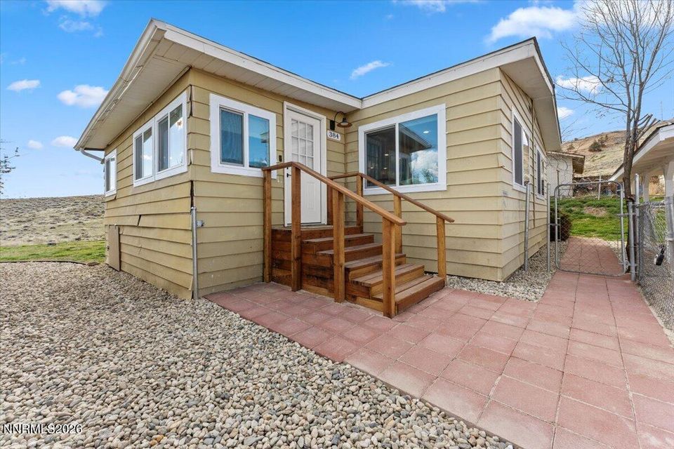 384 Loster Way