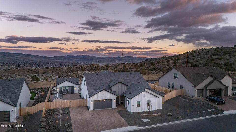 2958 Murrelet Way